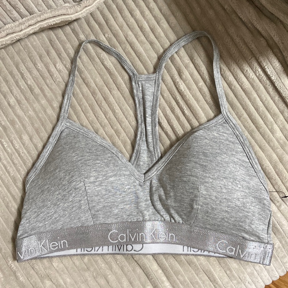Calvin Klein Racerback bralette - Grey